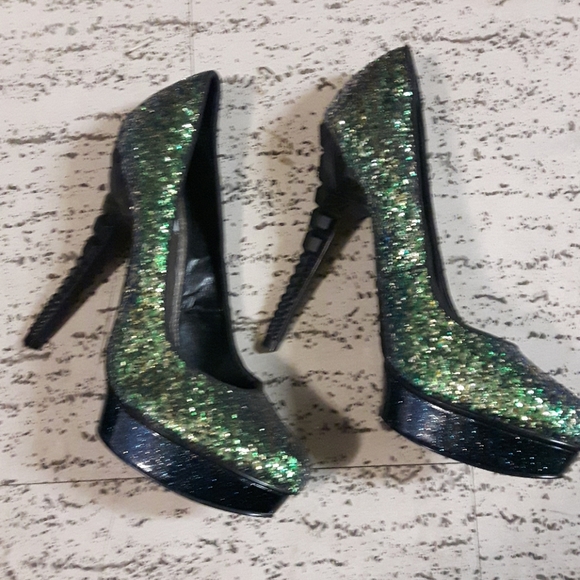 Sparking green and gold flecks highheel shoes - Picture 4 of 7